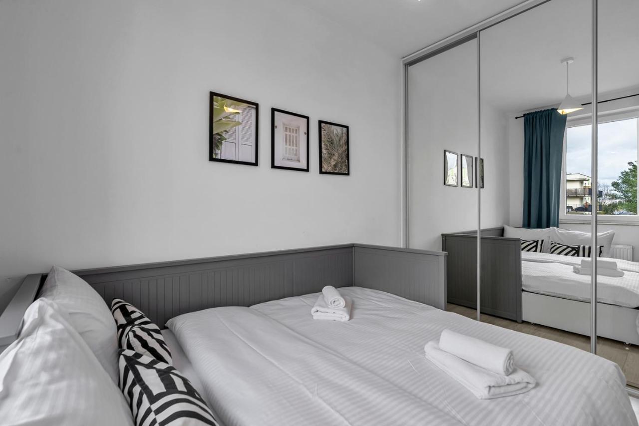 Wlochy Klinkierowa Comfort Apartment Warschau Exterior foto