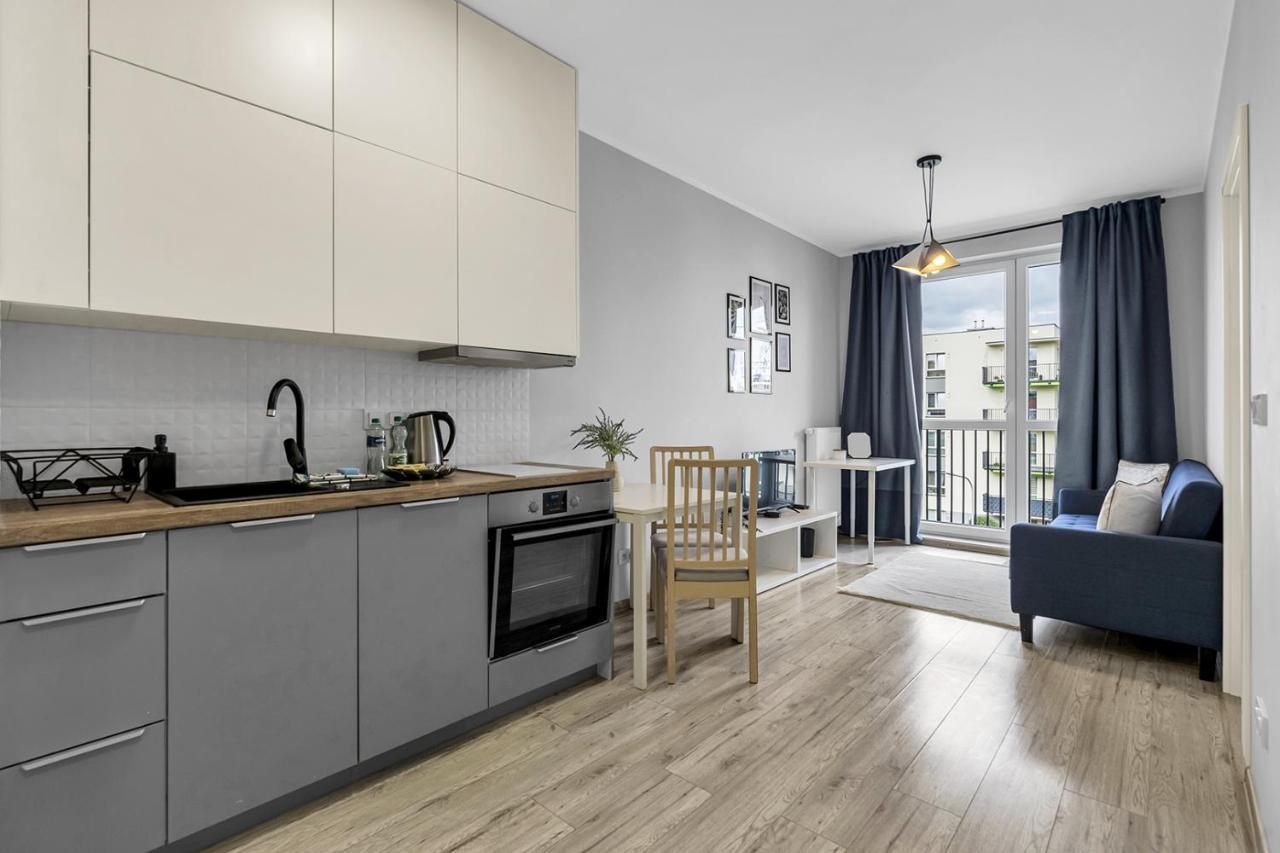 Wlochy Klinkierowa Comfort Apartment Warschau Exterior foto